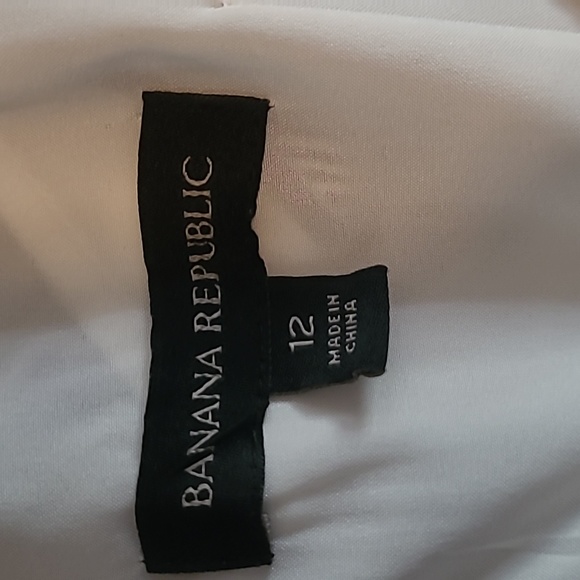 V-neck empire waist patterned dress - Picture 3 of 3